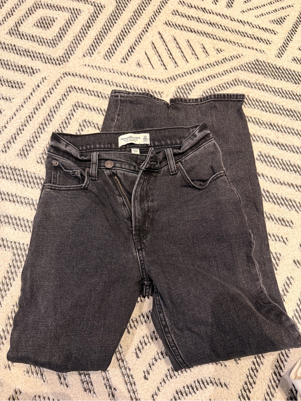 Abercrombie High-Rise slim straight Black Denim Jeans 23 extra short